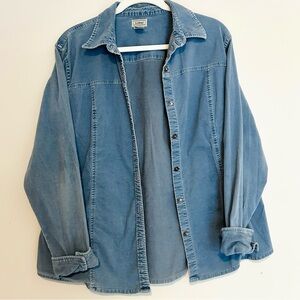 L.L.Bean Blue Denim Shirt - Size L (98% Cotton / 2% Spandex)